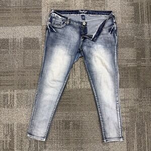Amethyst Jeans Womens Size 16 Blue Taper Stretch Denim Embroidered Pockets